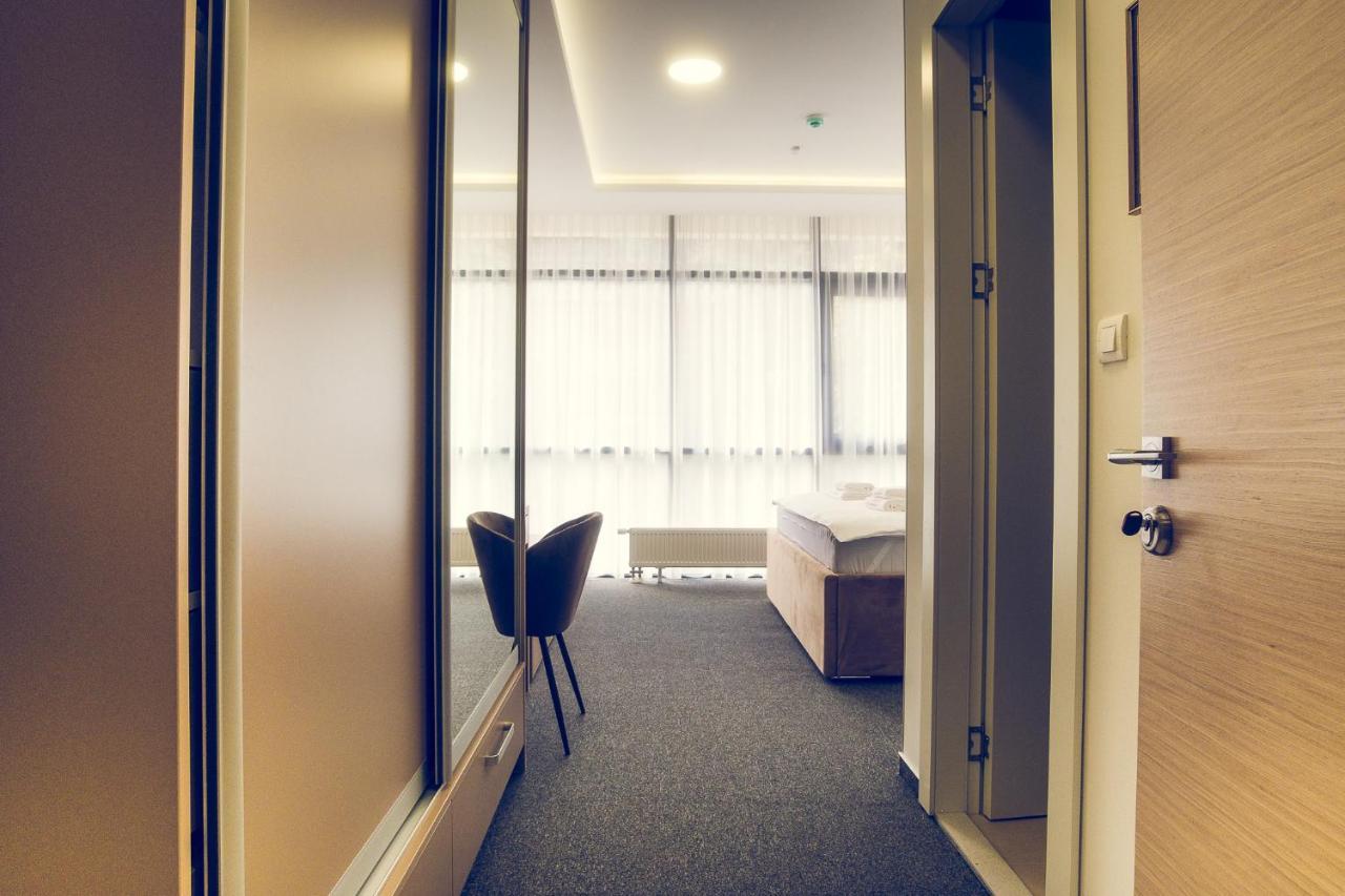 Apartmani Sl Luxury Banja Luka Exteriör bild