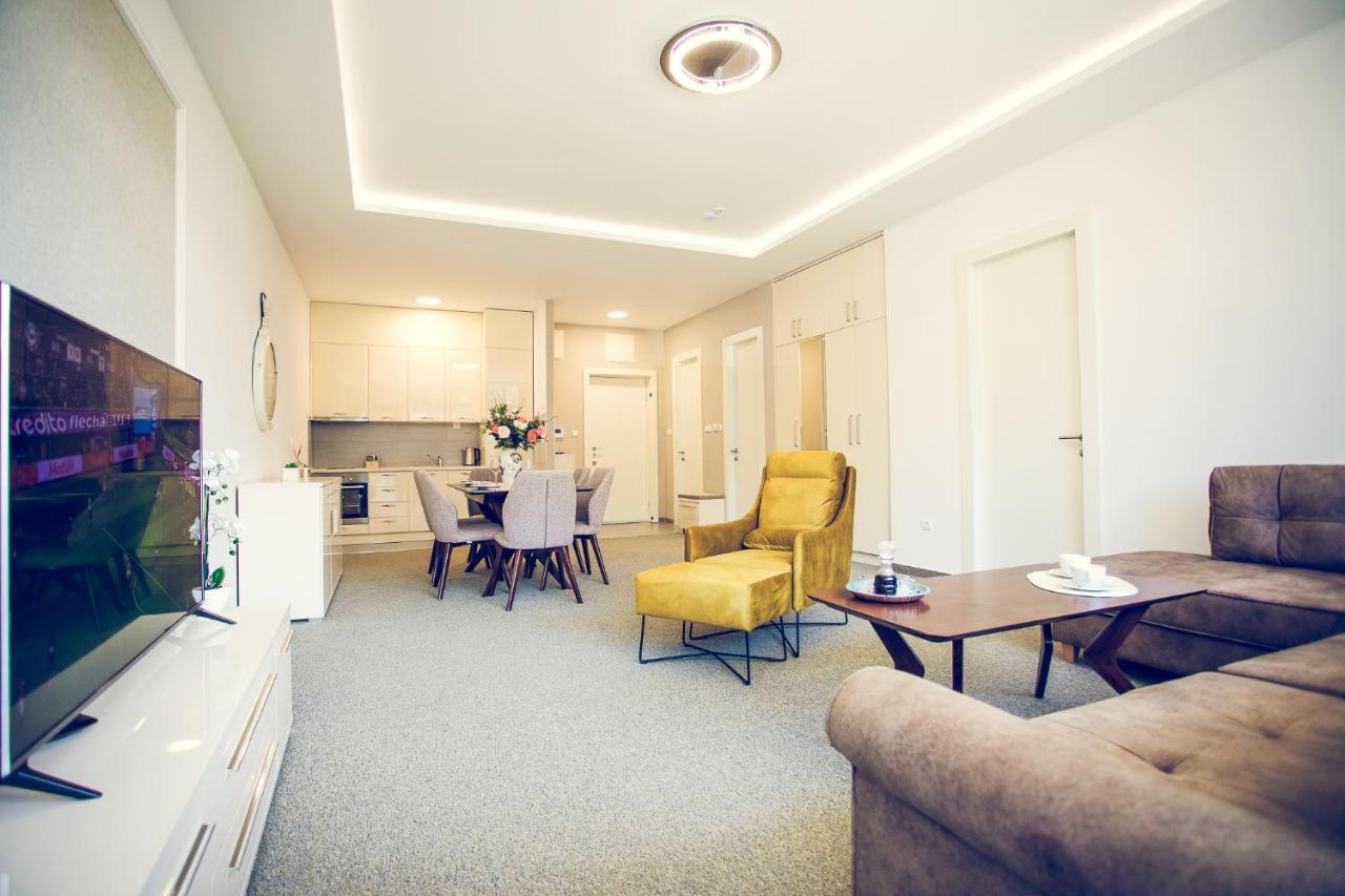 Apartmani Sl Luxury Banja Luka Exteriör bild