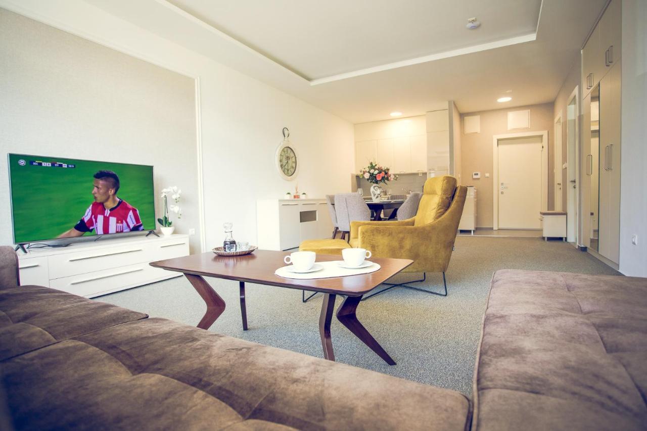 Apartmani Sl Luxury Banja Luka Exteriör bild