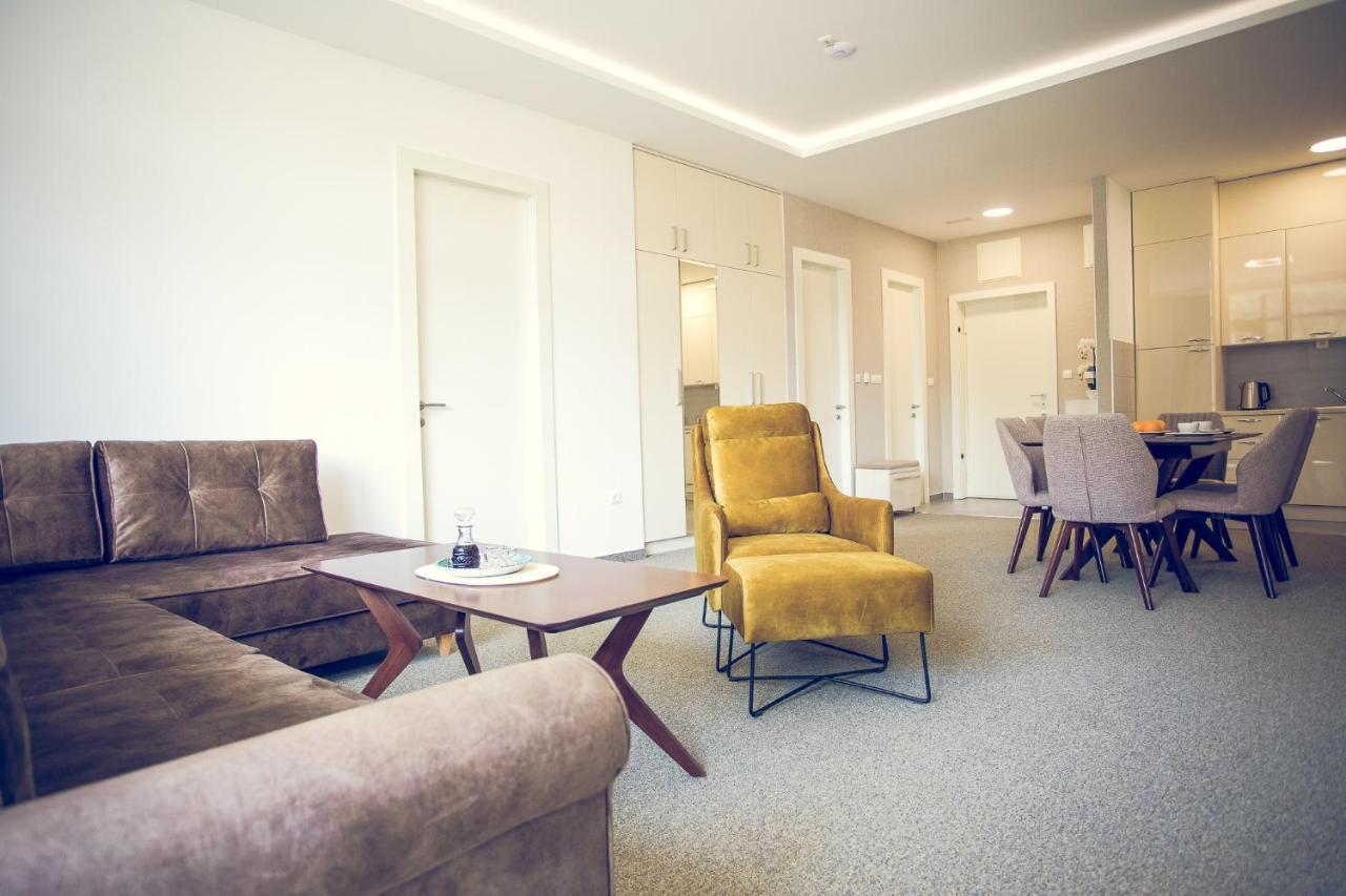 Apartmani Sl Luxury Banja Luka Exteriör bild