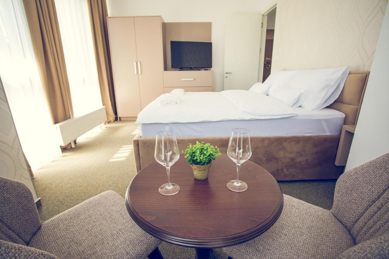 Apartmani Sl Luxury Banja Luka Exteriör bild